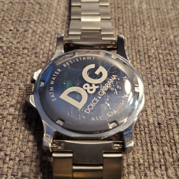 D&G Texas Mother Of Pearl Watch - Picture 3 of 5